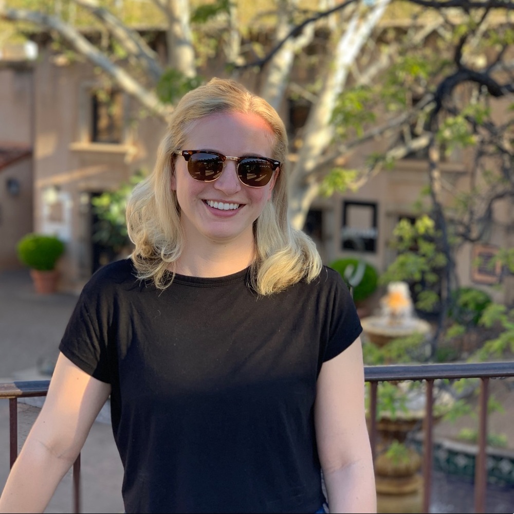 Meet your Posher, Elizabeth